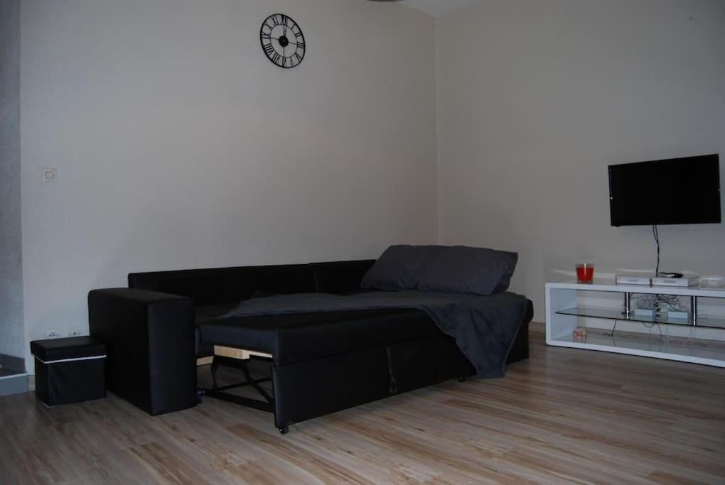 Appartement Avec Terrasse Centre De La Bastide Carcassonne Buitenkant foto