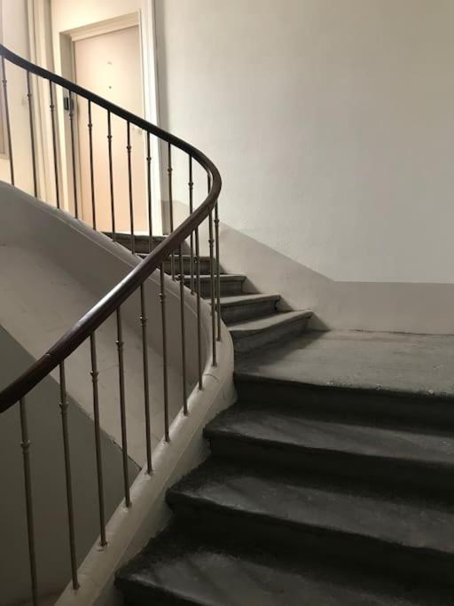 Appartement Avec Terrasse Centre De La Bastide Carcassonne Buitenkant foto